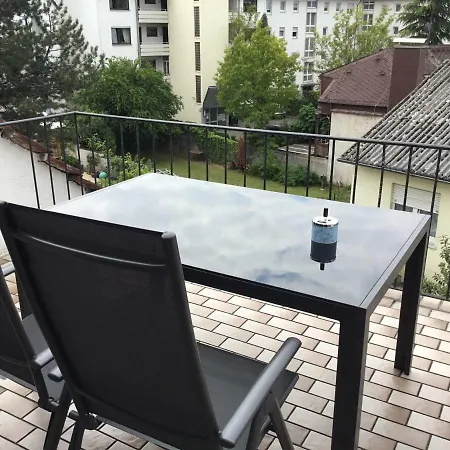 Homestay Mein Zimmer- Darmstadt